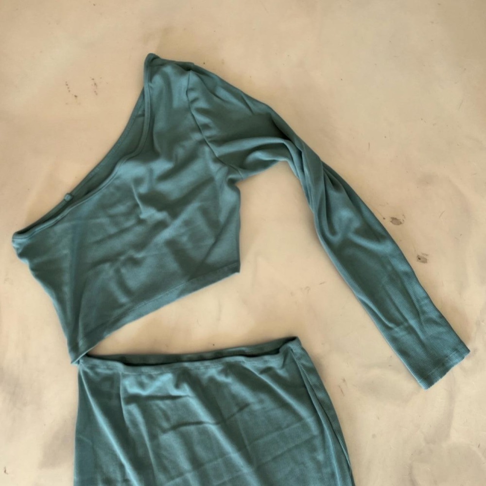 Green One Shoulder Long Sleeve Cutout Slit Dress Going Out Sexy Sz M - Picture 2 of 5